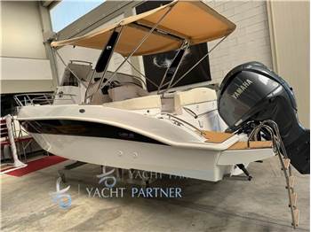 Marinello 26 Cabin