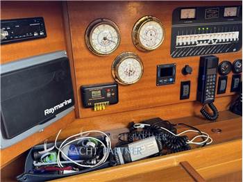 Cantiere del Pardo Grand Soleil 40