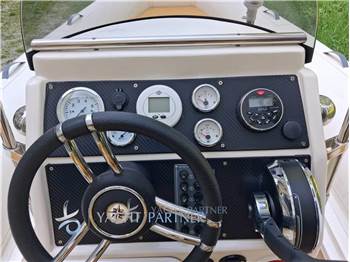 Fly Boat 656