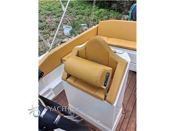 Fly Boat 656