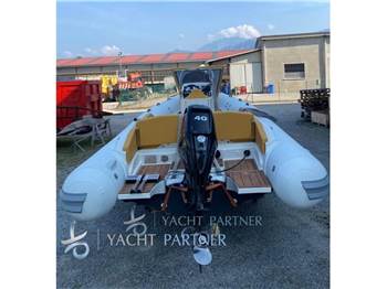Fly Boat 656