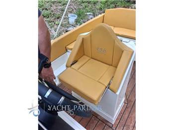 Fly Boat 656