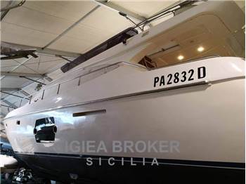 Ferretti Yachts 510