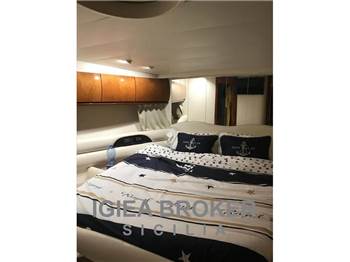 Pershing 54