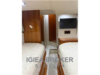 Sunseeker Predator 61