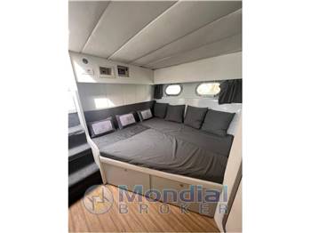 Magnum Marine Magnum 40