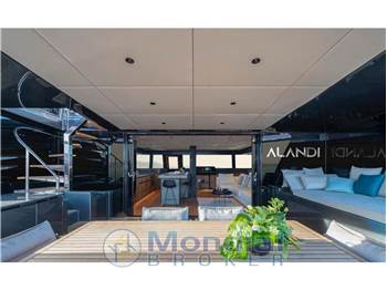 Sunreef 60 SAILING