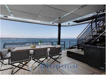 SUNREEF 80 SAILING