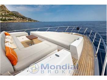Azimut 72