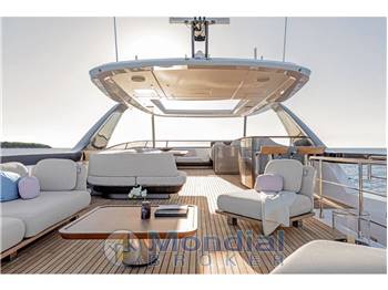 AZIMUT GRANDE 26 M