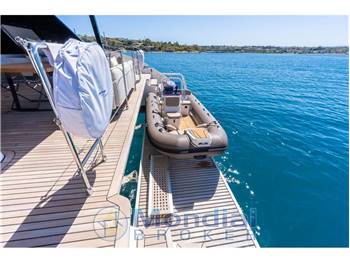 SUNREEF 60 SAILING