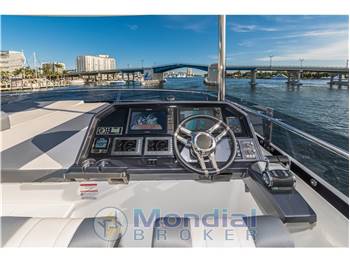 GALEON 680 FLY