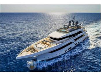 Custom Line Navetta 42