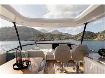 Azimut Magellano 60