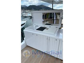 Azimut Magellano 60