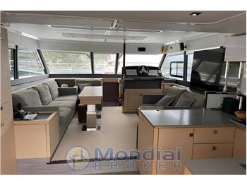 Fountaine Pajot MY6