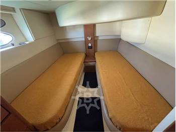 Azimut 42E