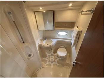 Azimut 42E