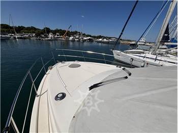 Azimut 42E