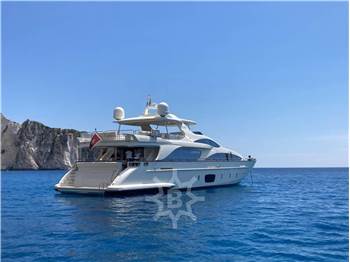 Azimut 105
