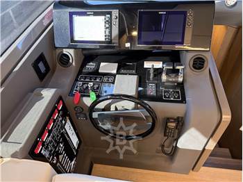 Ferretti Yachts FERRETTI 550