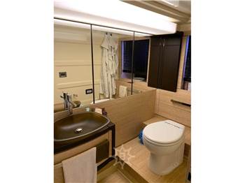 Azimut 64 Flybridge