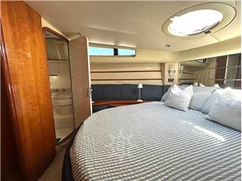 Azimut 46
