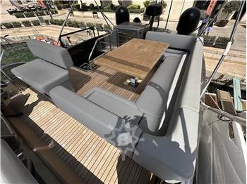 Cranchi E 52 F