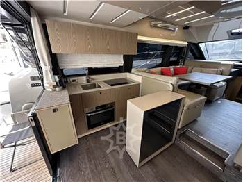 Cranchi E 52 F