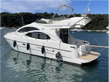 Azimut 42