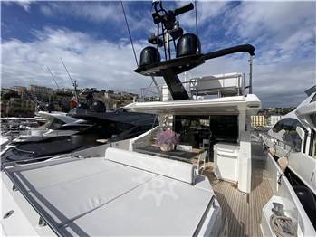 Azimut 77S