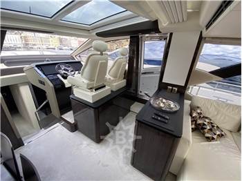 Azimut 77S