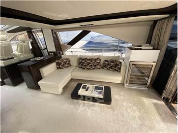 Azimut 77S
