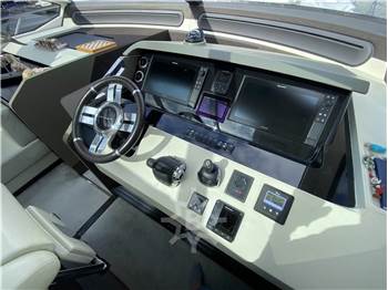 Azimut 77S