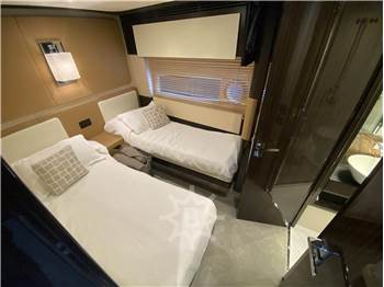 Azimut 77S