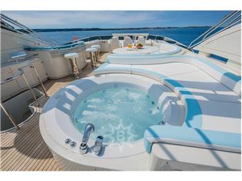 Dominator Yachts DOMINATOR 86